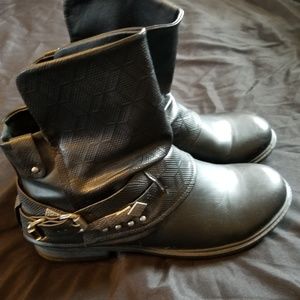 Black very cute combat moto boots